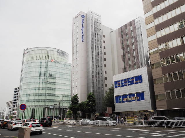 名古屋市のビル街